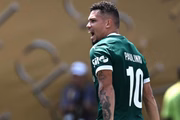 Palmeiras venceu o Botafogo, com gol de Paulinho, e se classificou às quartas do Mundial. 