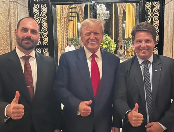Bolsonaro Trump Eduardo