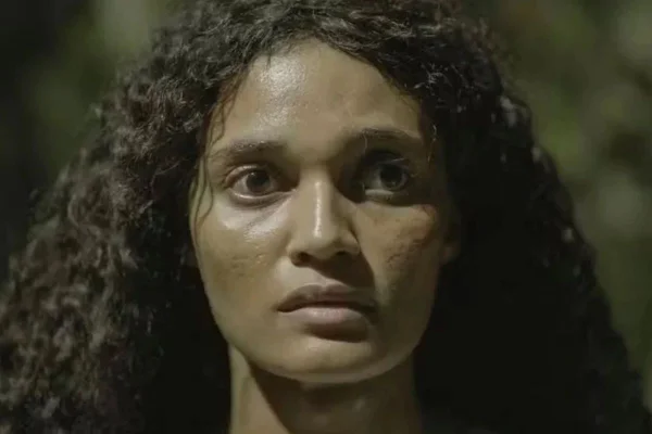 Foto colorida de Marianinha (Gabriella Cristina), em Renascer