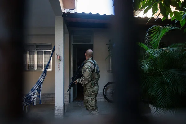 Policial federal é baleado durante operação contra lavagem de dinheiro