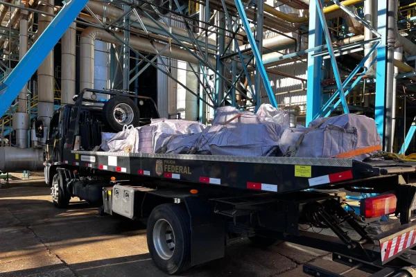 PF incinera mais de 1 ton de drogas em Araraquara - Metrópoles