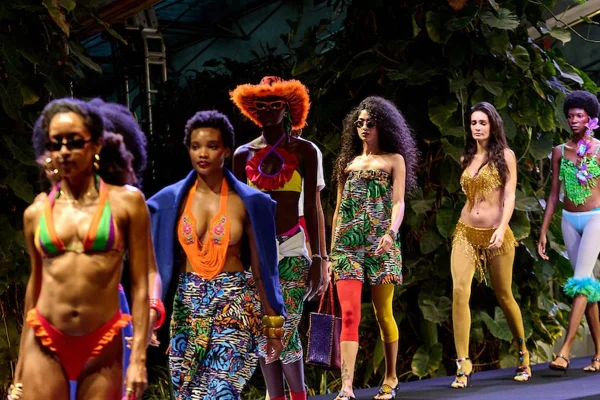 Metropoles Catwalk - Metrópoles