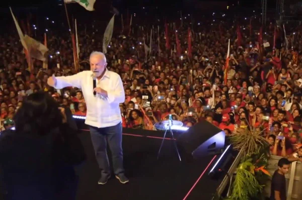 Lula diz que retomará Minha Casa Minha Vida: “Pintem como quiserem”