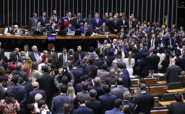 Estratégia do governo na reforma do IR atrapalhou MP, diz Centrão