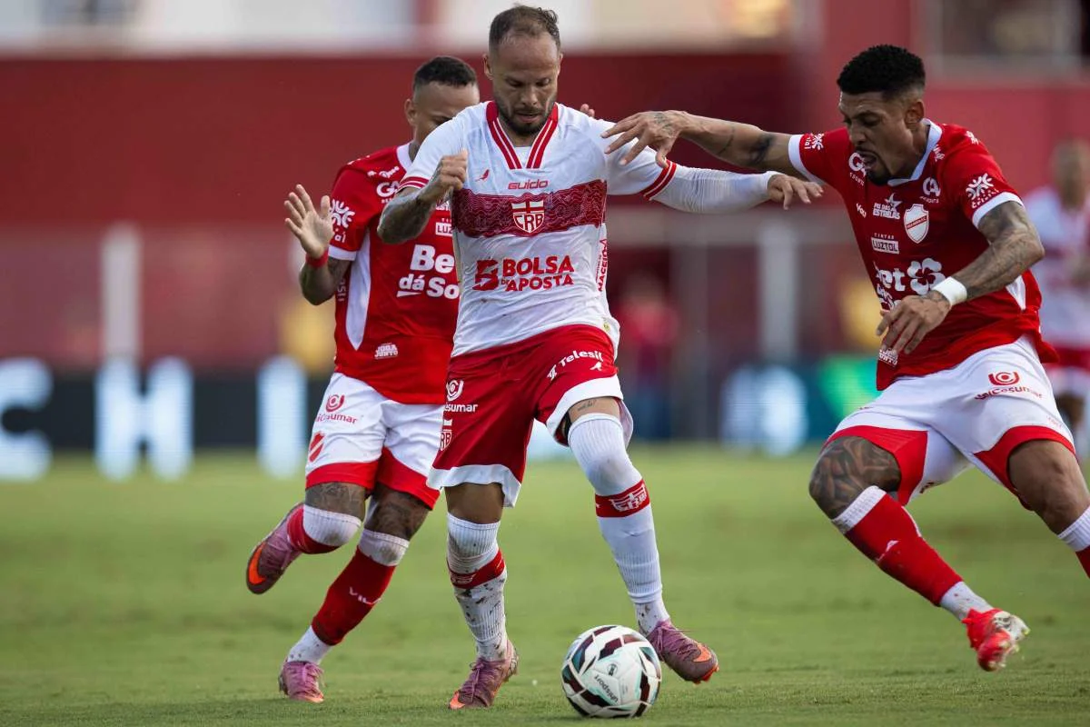 CRB busca terceira vitória seguida contra o Vila Nova; veja odds