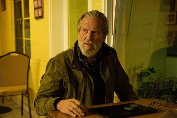 Jeff Bridges como Dan Chase em The Old Man