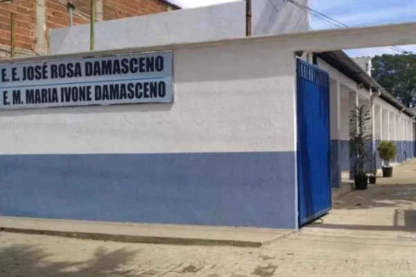 Escola Santana do Paraíso