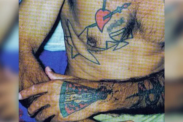 Tatuagem de cadeia nossa senhora na mão - Metrópoles