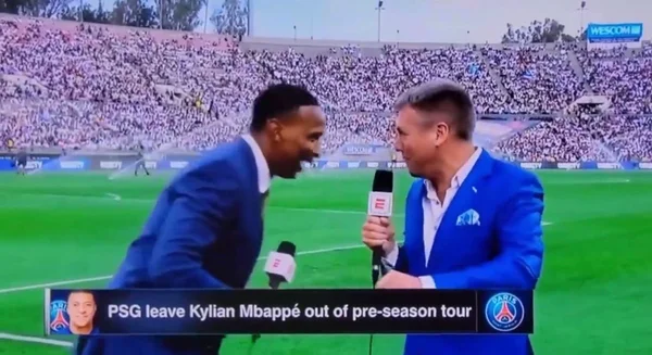 Imagem colorida de Shaka Hislop desmaiando - Metrópoles