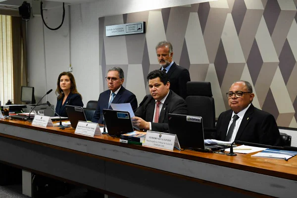 imagem colorida mostra ccj do senado sabatina indicados ao stj - Metrópoles