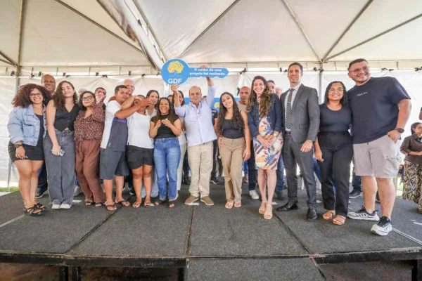 Ibaneis entrega 480 novos apartamentos no Itapoã Parque