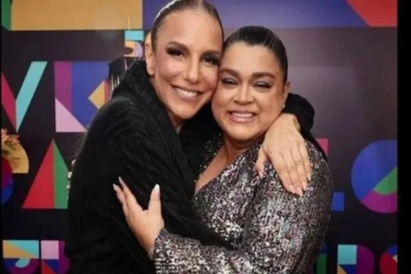 Ivete Sangalo compartilha foto de Preta Gil e desabafa: "Maltrata" - Metróppoles