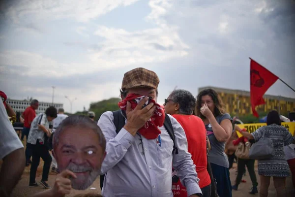 Lula Livre x Lava Jato: tensão marcou lado de fora do Supremo
