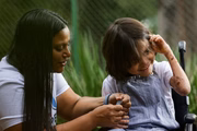 Josiane Eusébio e o filho Benjamin Natanael, diagnosticado com epidermólise bolhosa