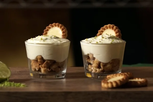 Aquecendo para o Carnaval: prepare uma cheesecake de caipirinha