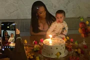Lorena Maria posa com o filho, Rás, para as redes sociais Lorena Maria posa com o filho, Rás, para as redes sociais