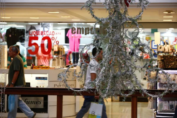 Comércio do DF registrou oitava queda consecutiva nas vendas em novembro