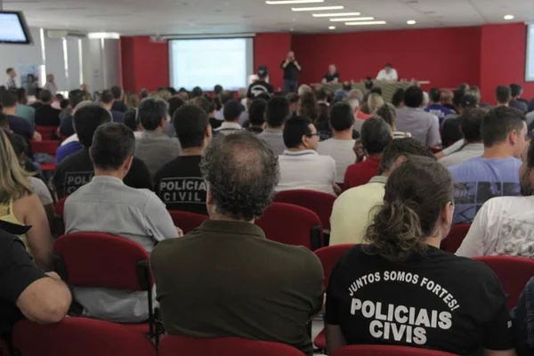 Policiais civis