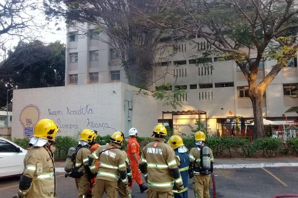 Incêndio em estação da CEB deixa 2,8 mil imóveis da Asa Norte sem luz
