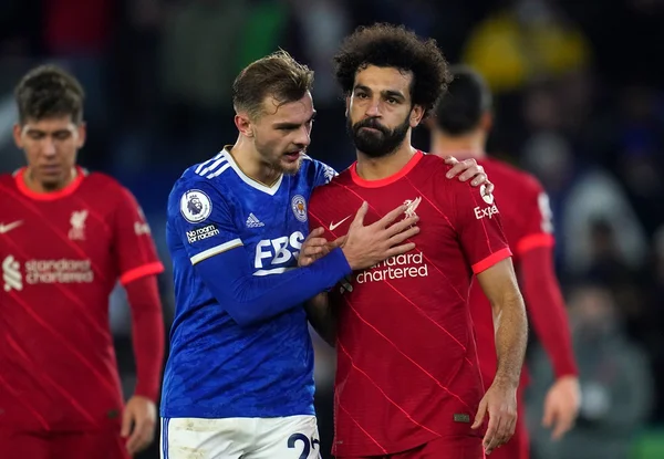 Salah perde pênalti e Leicester surpreende o Liverpool