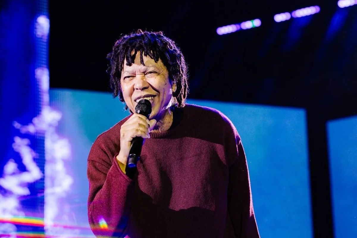 Djavan durante a turnê Djavanear 50 anos Djavan durante a turnê Djavanear 50 anos