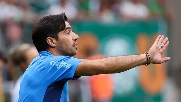 Técnico Abel Ferreira durante jogo do Palmeiras - Metrópoles