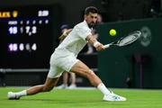 Mesmo diante da situação, Djoko venceu o duelo por 3 sets a 1. Mesmo diante da situação, Djoko venceu o duelo por 3 sets a 1.