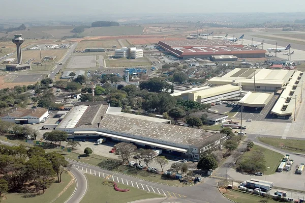 Aeroportos têm 9% dos voos nacionais cancelados