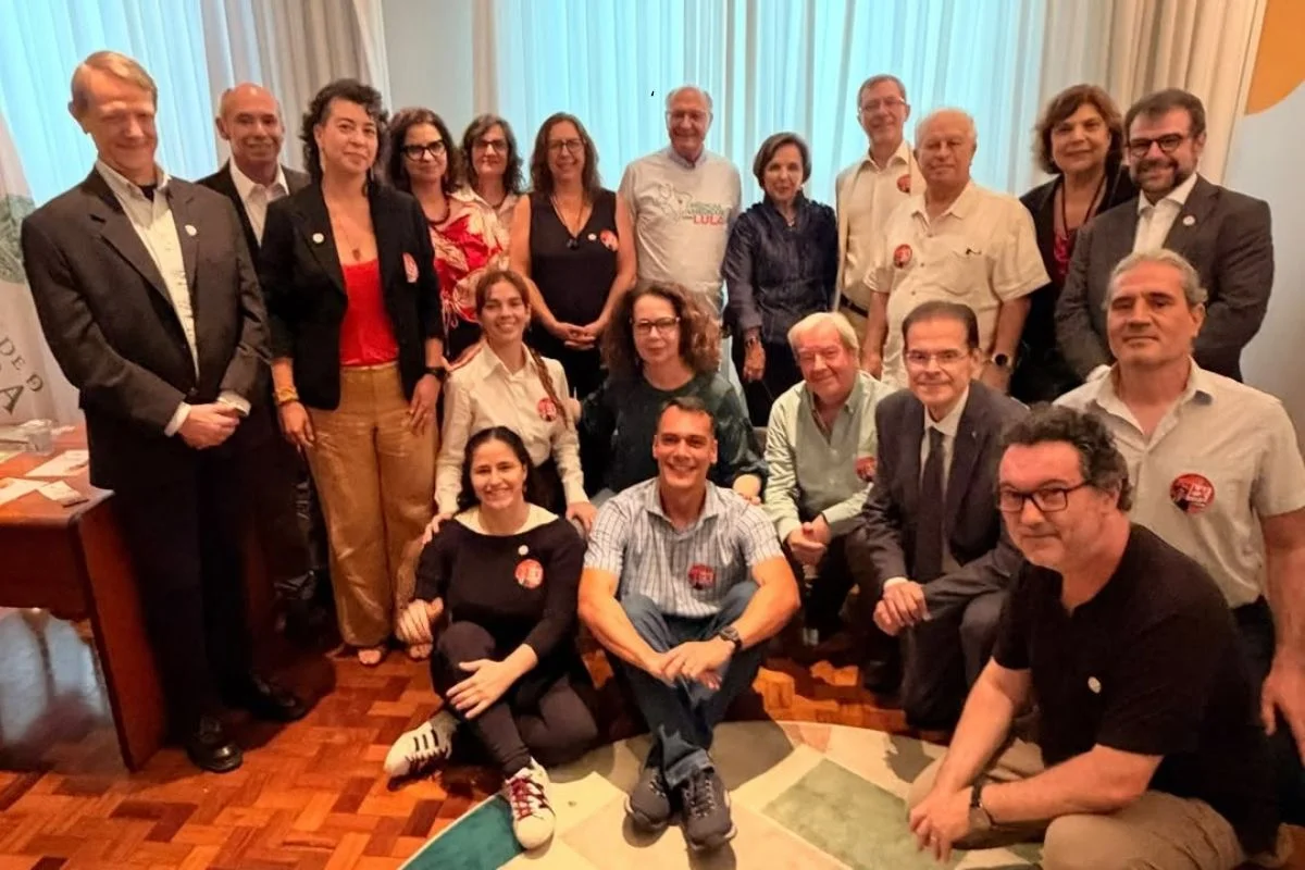 “Pela vida, contra a barbárie”: professores da USP criam manifesto pró-Lula
