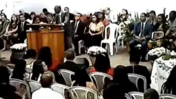 pastor morre em culto