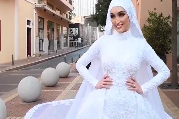 Em Beirute, noiva é surpreendida pela explosão durante ensaio. Assista