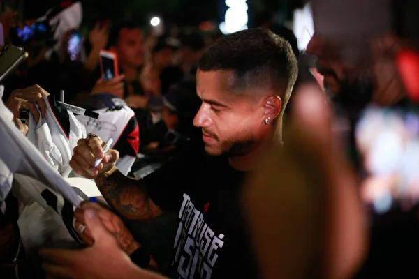Foto colorida de Philippe Coutinho, meia do Vasco - Metrópoles