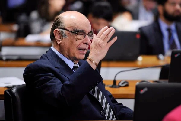 Andrada diz que não deixará relatoria de denúncia contra Temer