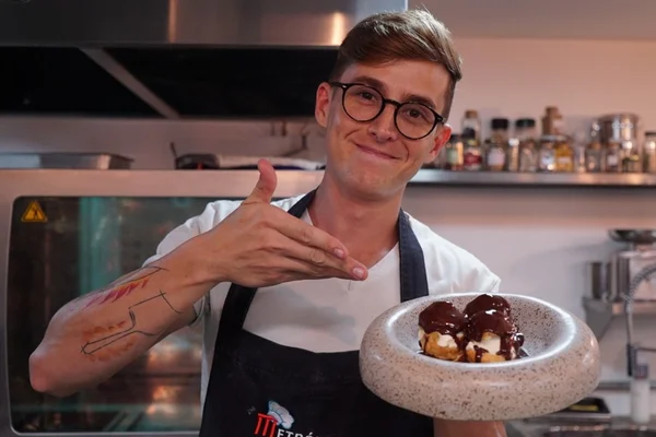 Cozinha de Solteiro: aprenda a fazer o clássico profiteroles
