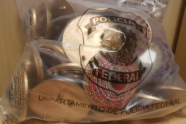 Nigeriano é preso no Aeroporto de Brasília com drogas em 65 fivelas