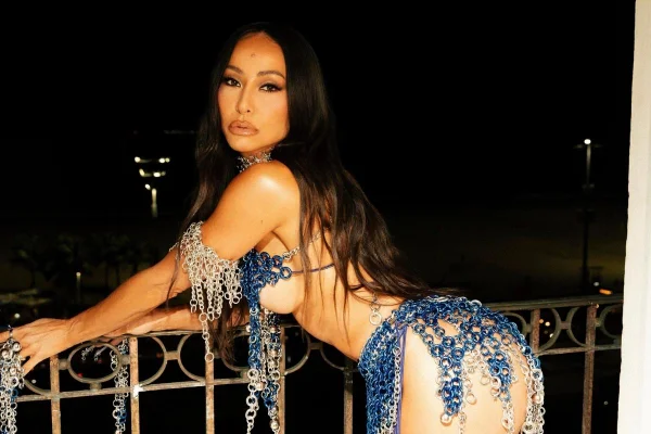 Sabrina Sato