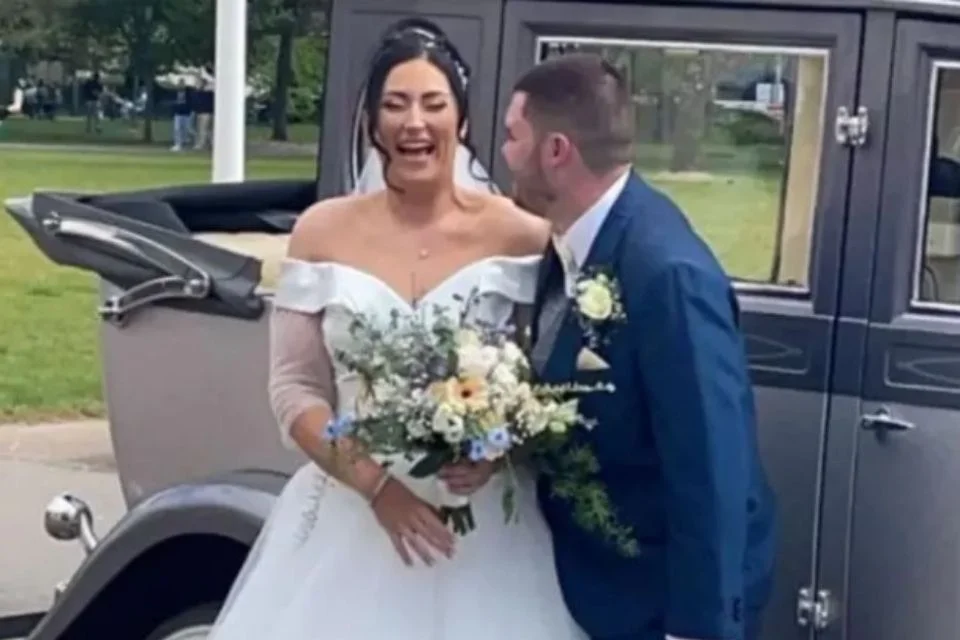 Ela perdeu 70 kg em tempo de subir ao altar Ela perdeu 70 kg em tempo de subir ao altar