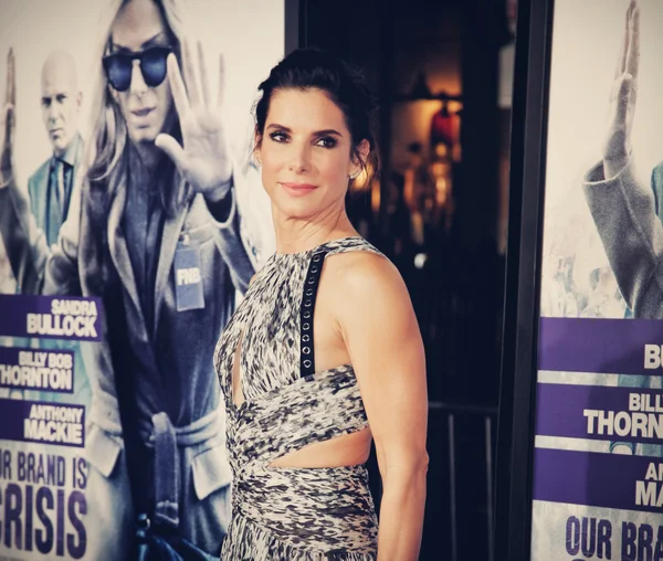 Sandra Bullock adota segunda filha, Laila