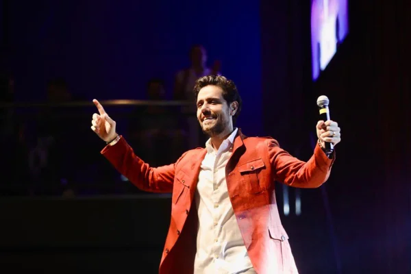 Hospital Sarah Brasília recebe concerto natalino de Thiago Arancam