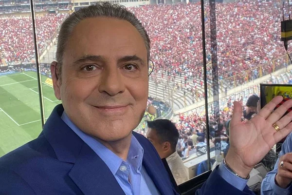 Narrador da Globo sofre golpe de fim de ano e alerta seguidores