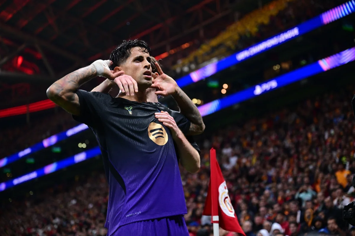 Barcelona goleia Galatasaray de virada e segue invicto na Champions League