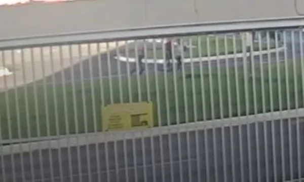 Imagem colorida de câmeras de segurança