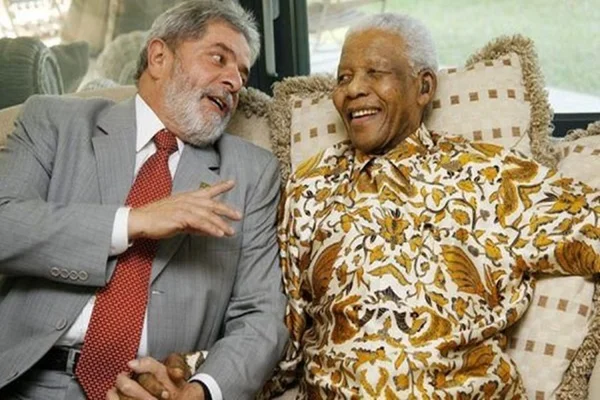 No Twitter, Lula publica texto em homenagem aos 100 anos de Mandela