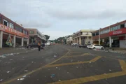 Quadra comercial da Asa Norte fecha para limpeza após festa pró-Lula - imagem 6