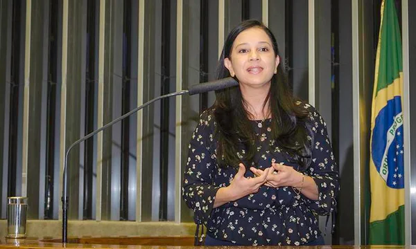 Governo assina novo acordo de leniência com empresa suspeita, diz AGU