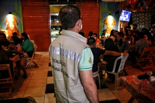 Covid-19: mais de 600 comércios são punidos por desobedecer decretos no AM