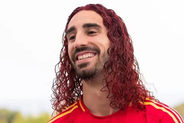 A pedido de Mourinho, Real Madrid fecha contratação de Cucurella