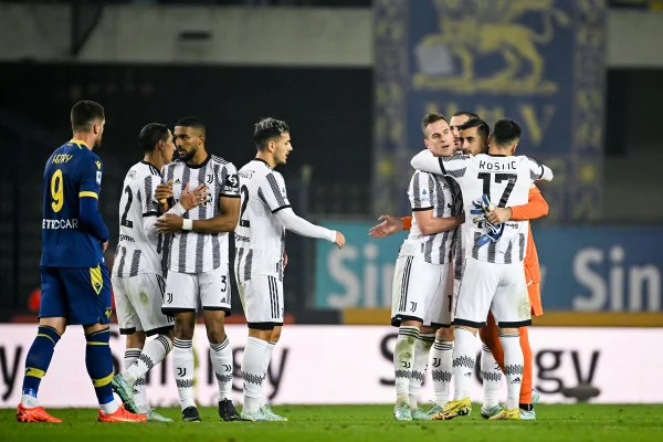 Juventus bate Verona, continua subindo e já está no G4 do Italiano