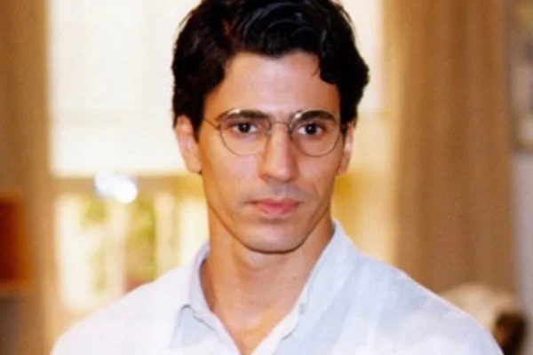 Leandro Bricio caracterizado como personagem