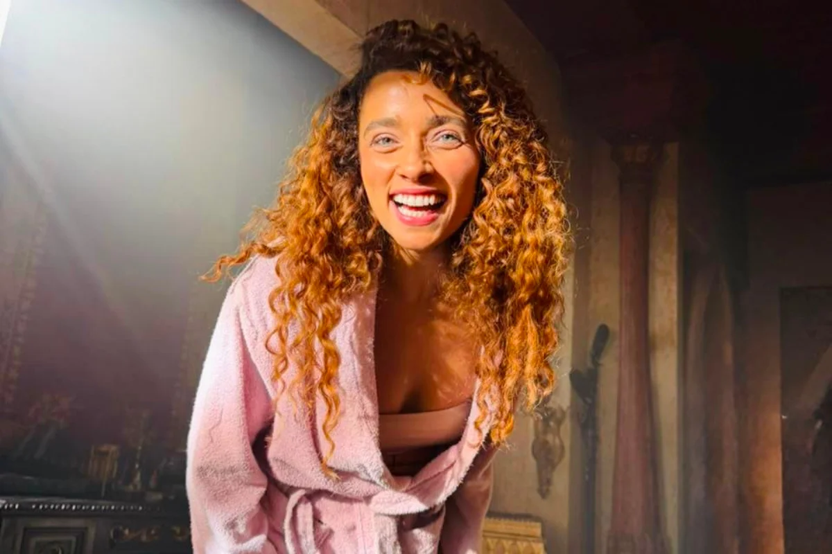 A atriz Letícia Laranja A atriz Letícia Laranja